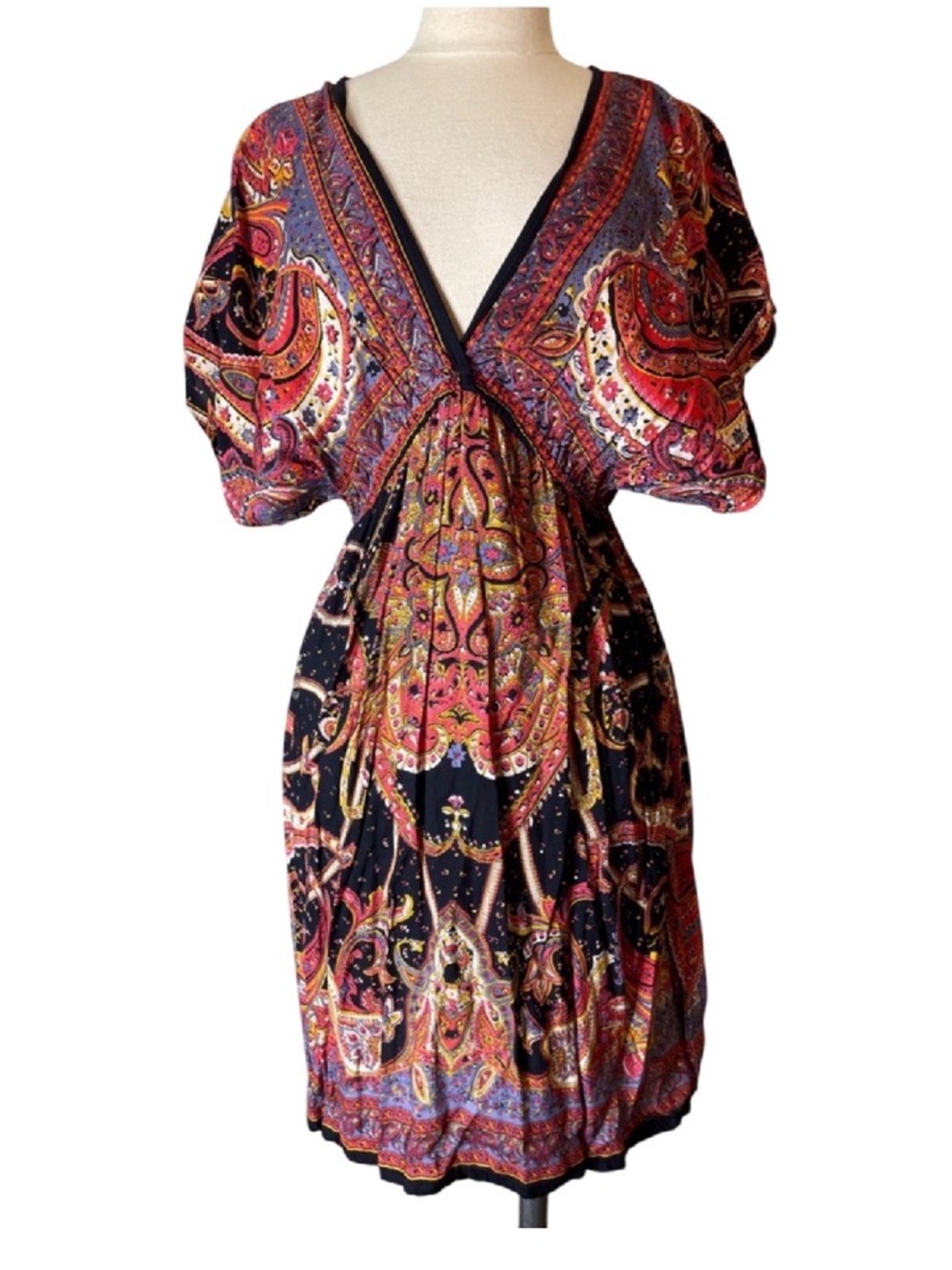 Angie Black V‑Neck Paisley Mini Dress Size Large